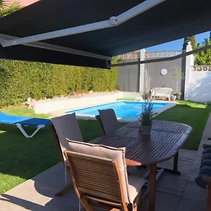 https://chalet-palacio-valdes.1costadelsol.com